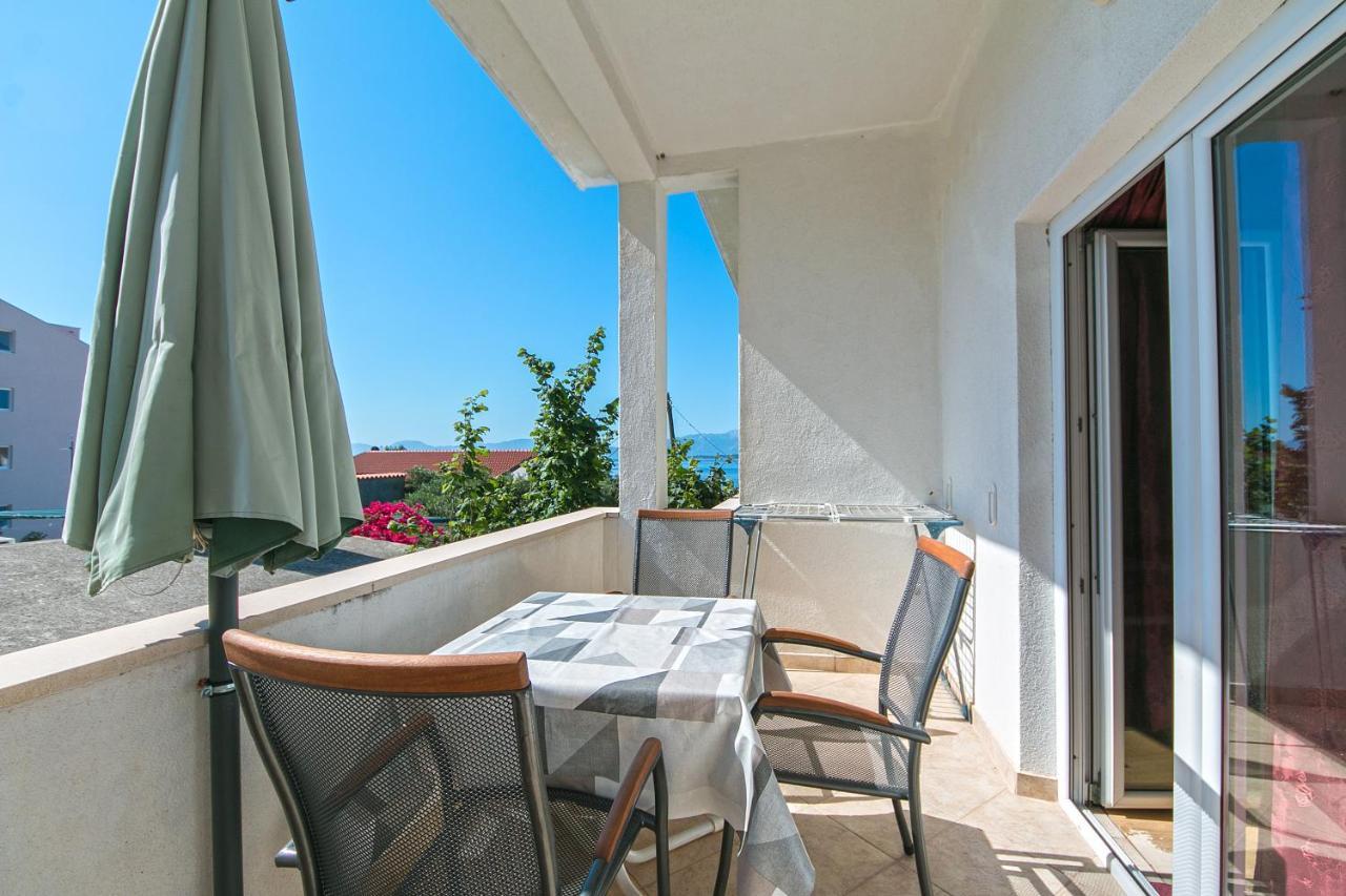 Apartments By The Sea Zivogosce - Blato, Makarska - 1057 Exterior photo